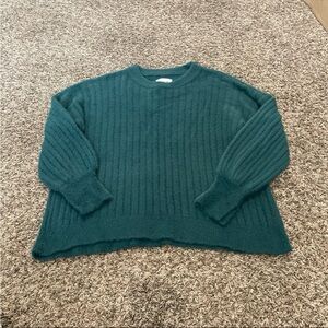 Aerie buttercream, crewneck sweater size small